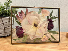 Load image into Gallery viewer, ADD ON: MINI 5x7” Preserved Flower Standing Frame | Boutonnière | Gifts for Wedding Party | Bridesmaid Gift | Wedding Flower Preservation
