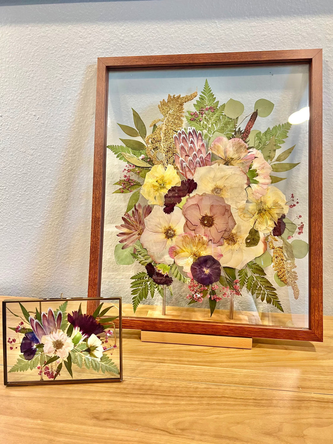 ADD ON: MINI 5x7” Preserved Flower Standing Frame | Boutonnière | Gifts for Wedding Party | Bridesmaid Gift | Wedding Flower Preservation